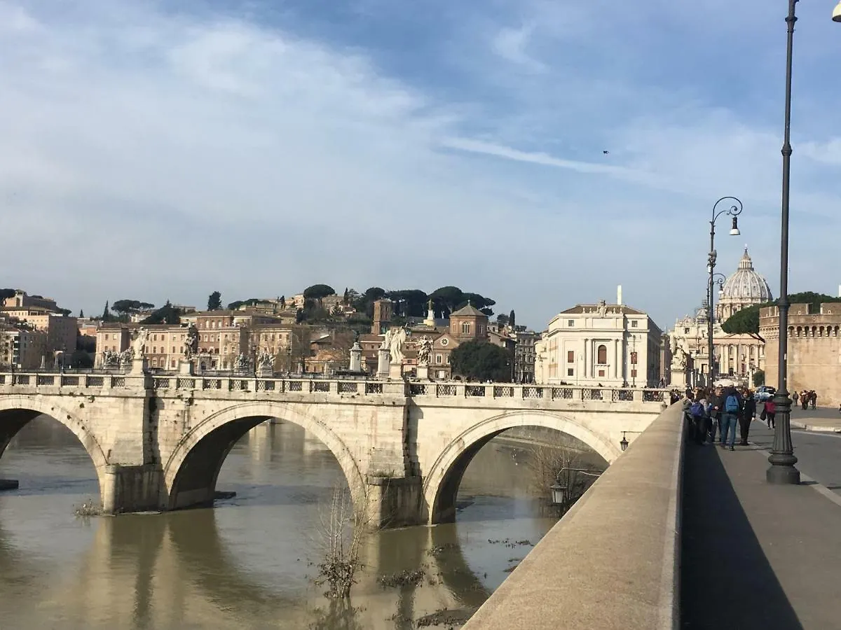 Konukevi Domum Vaticani Roma