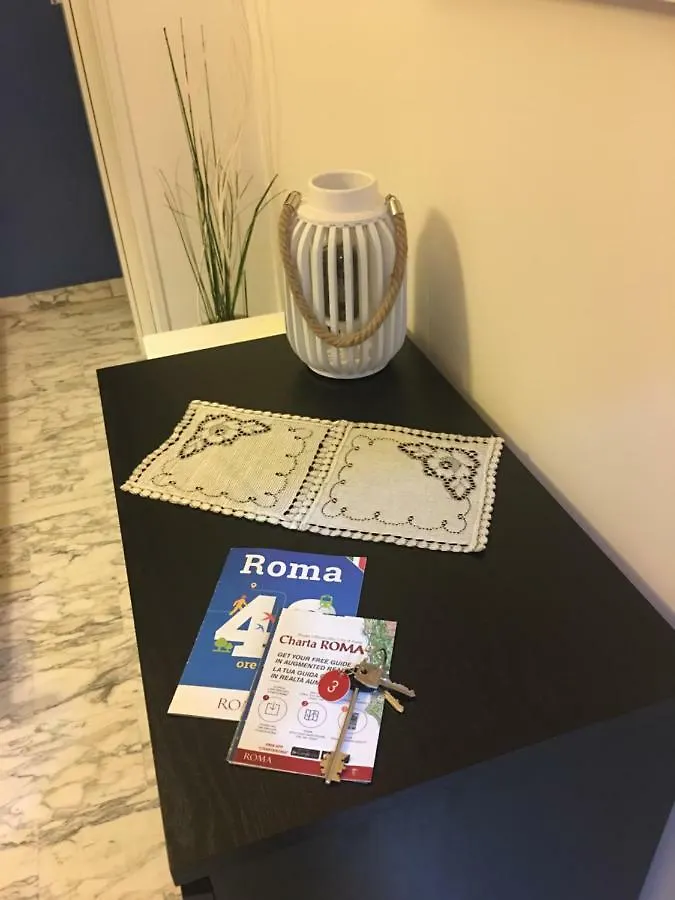 Domum Vaticani Roma 2*,  İtalya